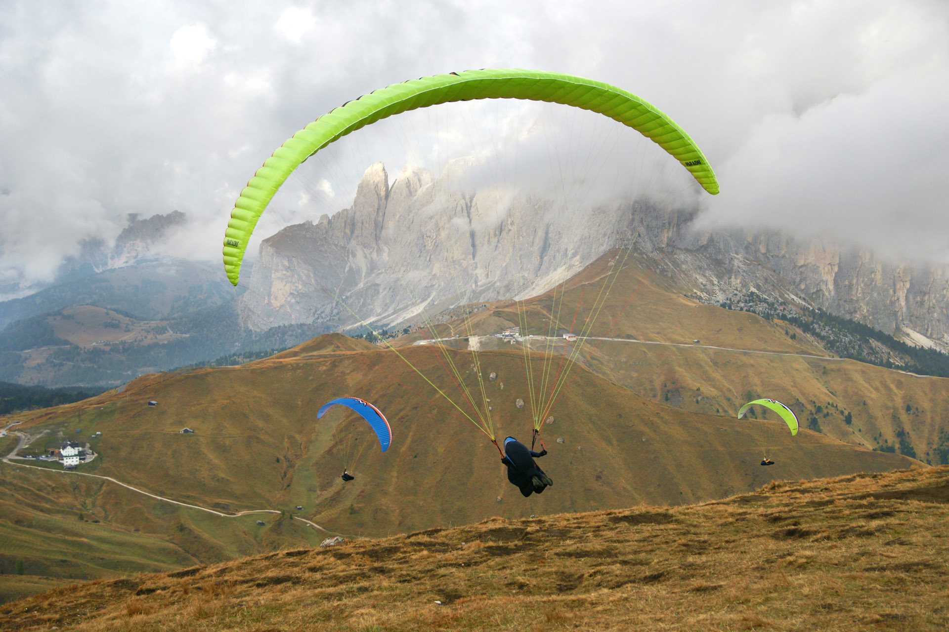 Paradis - lime - dolomite