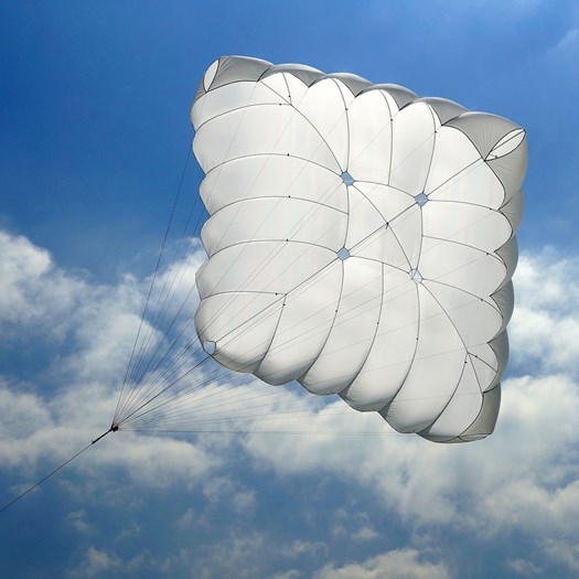 Salvage SQ - Un parachute de secours carré moderne léger